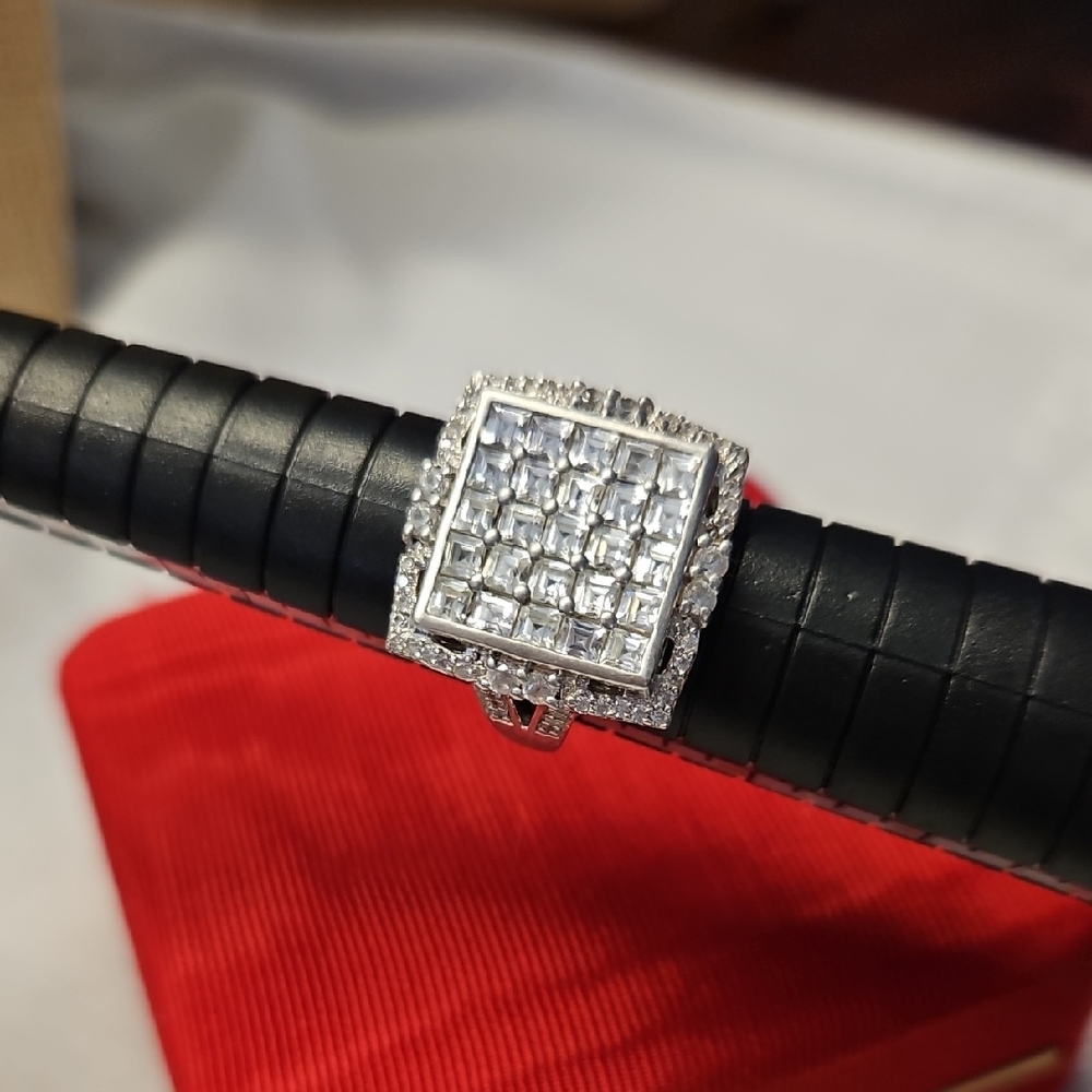 Square Sterling Silver 925 Ring With White Sapphires Size 7